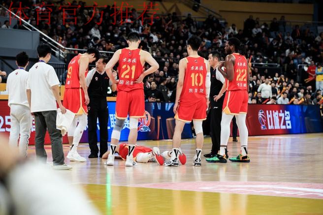 孙铭徽全场出战26分钟，8中3得到7分6板4助攻1抢断